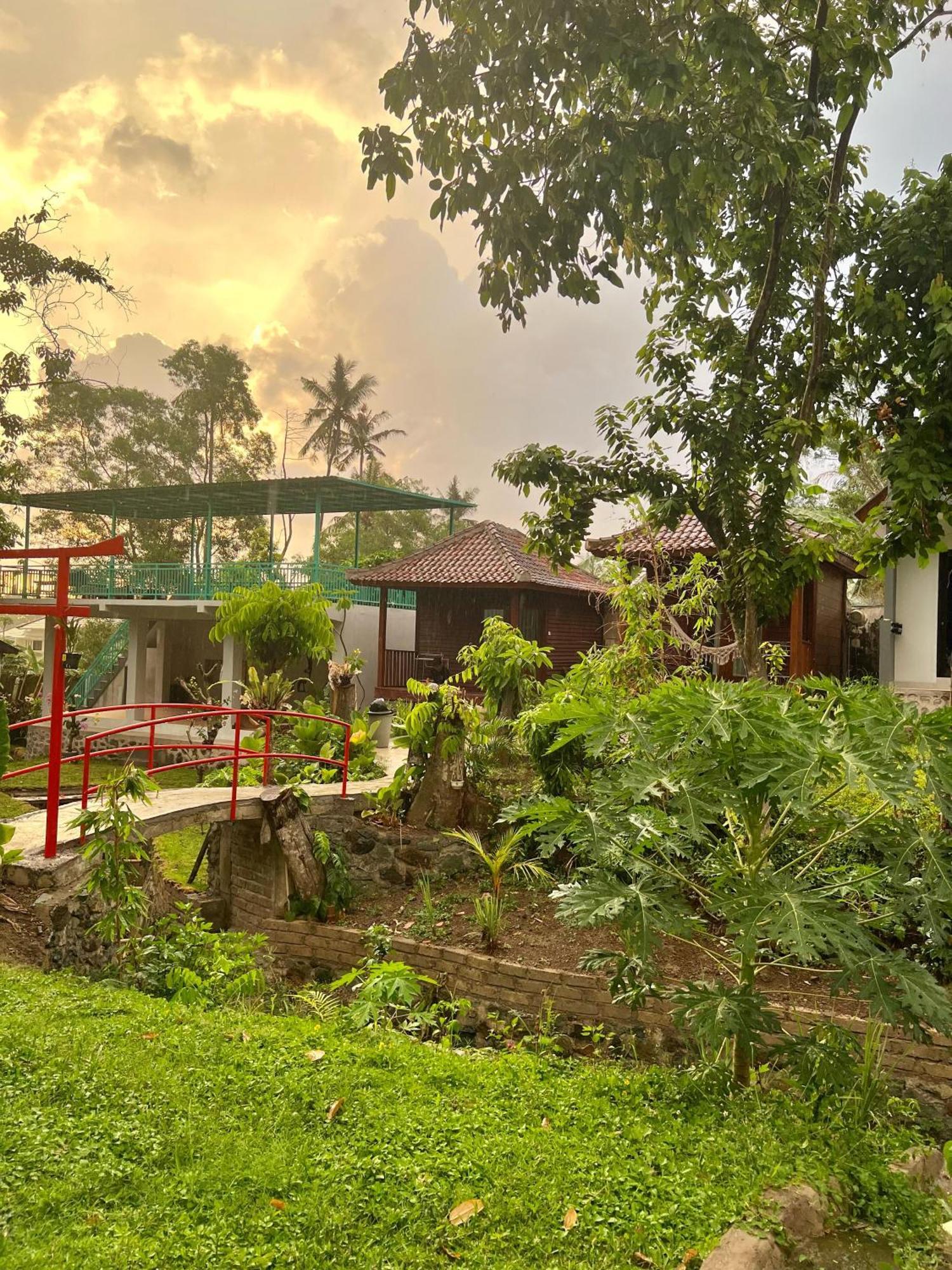 Makarma Resort Lombok Senggigi Kültér fotó